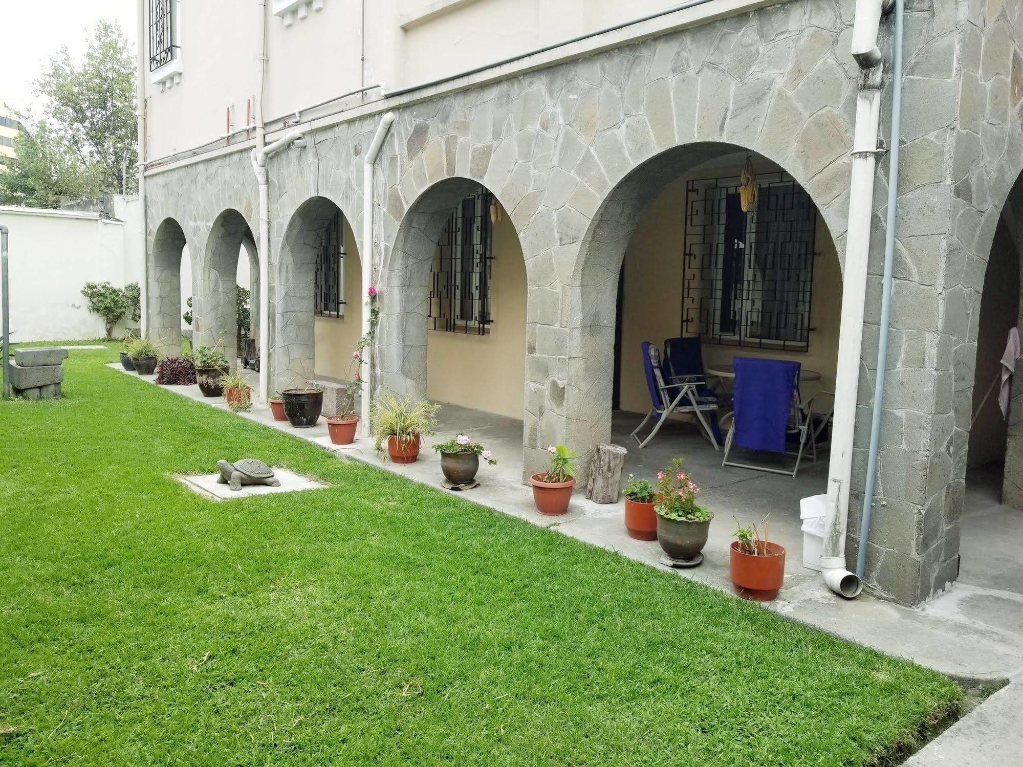 Travellers Inn Quito Luaran gambar